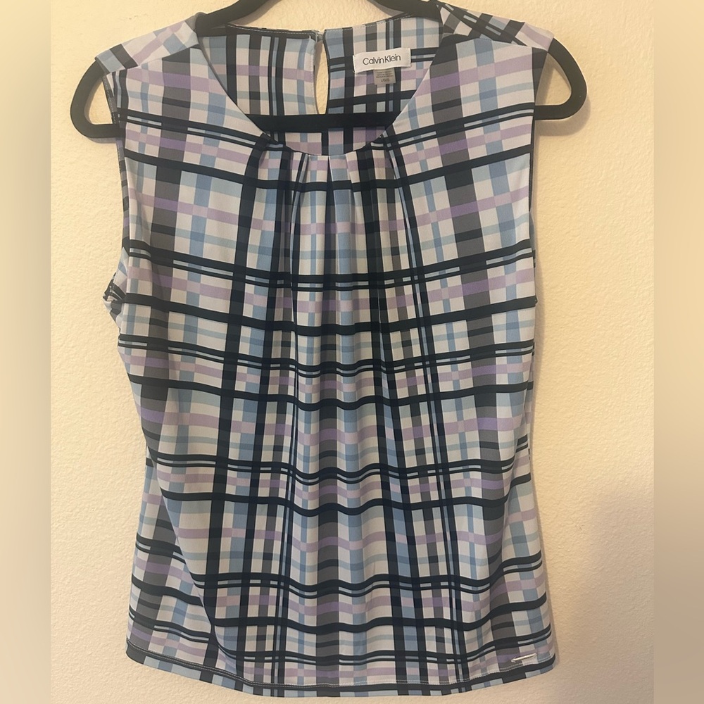Calvin Klein size Large sleeveless blouse